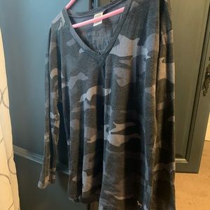 Victoria’s Secret Pink V-neck long sleeve